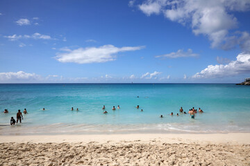 Fototapeta na wymiar Strand auf St. Maarten - Karibische Insel