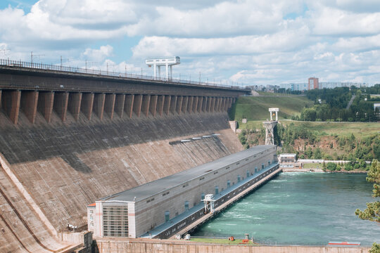 Bratsk hydroelectric power station on the river