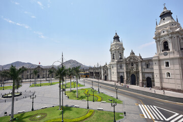Fototapeta premium Catedral Basílica de Lima en Plaza Mayor, Lima, Perú, Sudamérica