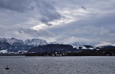 Schloss Ort am Traunsee im Winter, Gmunden, Österreich