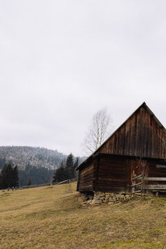 old barn in the countryside
