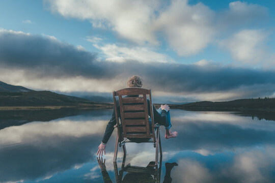 chillout on the lake
