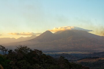 Fototapeta na wymiar mountain at sunset