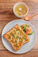 納豆トースト