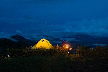 Fototapeta na wymiar camping in the mountains