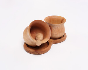 handicrafts made from leftover wood in the form of glasses and cups. Aesthetic wooden cups are suitable for cafes, restaurants and homes. Drink display is more attractive and has a high selling value.