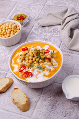 Creamy vegetable soup with chickpeas