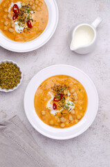 Creamy vegetable soup with chickpeas