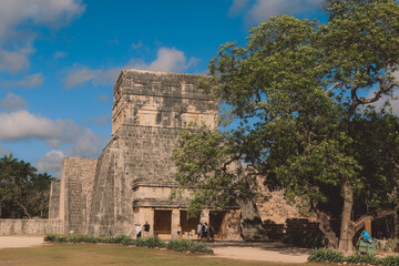 Fototapeta na wymiar Ancient Ruins of the large pre-Columbian city Chichen Itza, built by the Maya people, Mexico