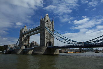 Fototapeta na wymiar Tower Bridge in London, England, United Kingdom