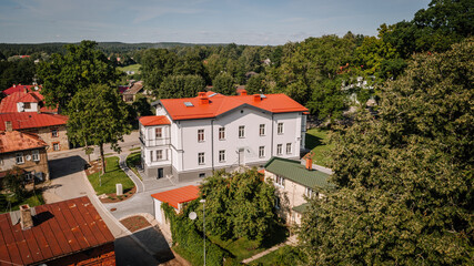 Obraz premium A beautiful two story estate home drone view