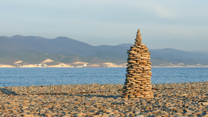 STONE OF STONES ON THE SEA SHORE