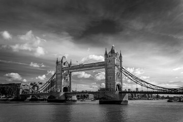 Fototapeta na wymiar The Tower Bridge and the river Thames in London, UK