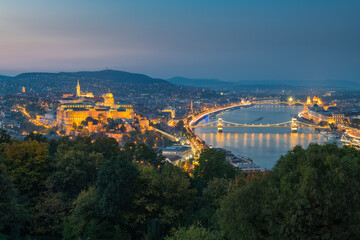 Obraz premium Hungarian Buda Castle with Budapest city, Hungary