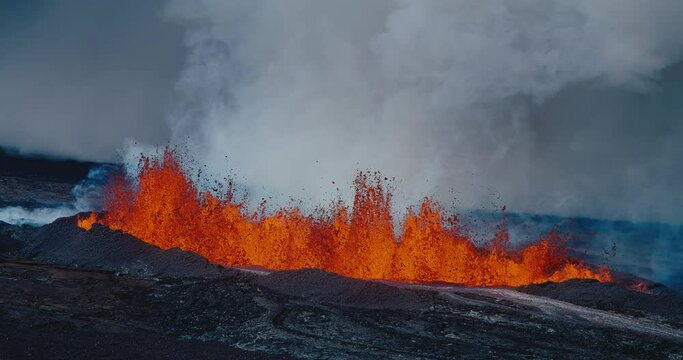 Hawaii Mauna Loa volcano erupting molten hot lava