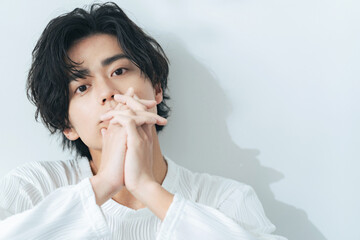 男性ポートレート　美容　メンズコスメ