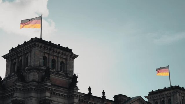 Spiegelungen an Architektur 