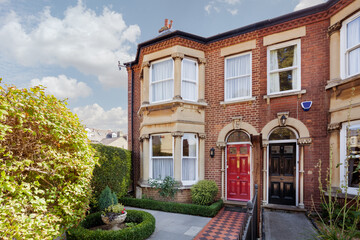 Bay fronted victorian home