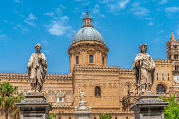 Fototapeta na wymiar Basilica Cattedrale Metropolitana Primaziale della Santa Vergine Maria Assunta in Palermo city.