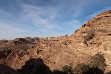 Fototapeta na wymiar High up on the desert hiking trail from Little Petra to the Monastery, Petra, Jordan