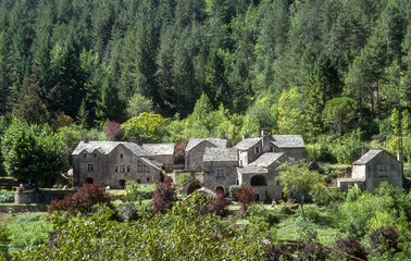 Village, Hauterives, Parc naturel r&eacute;gional des Grands Causses, Gorges du Tarn, 48; Lozere, France