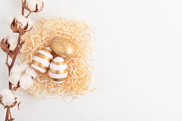 Obraz premium Easter zero waste, eco friendly decoration, eggs and flowers. Christian religious Easter holiday. Top view, flat lay, copy space