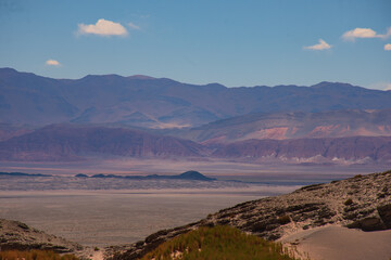 Camino Hacia Antofagasta de la Sierra, con las montañas de colores, Catamarca, Argentina