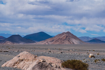 Camino Hacia Antofagasta de la Sierra, con las montañas de colores, Catamarca, Argentina