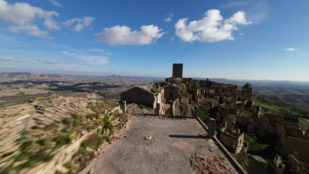 Breathtaking FPV drone footage of the rooftops of the abandoned ghost town of Craco in the Italian province of Basilicata. 