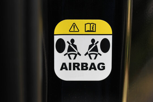 Airbag warning label in a new vehicle 