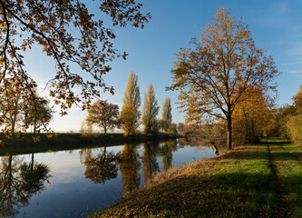 Ehemalige Baggerseen am Main bei Grafenrheinfeld, Landkreis Schweinfurt, Unterfranken, Franken,...