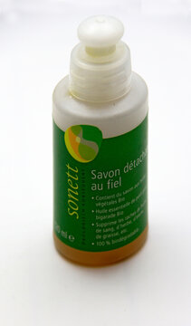 savon liquide d&eacute;tachant