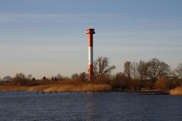 Leuchtturm an der Elbe