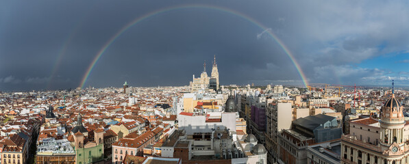 Madrid y arco iris