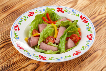 salad with beef and vegetables