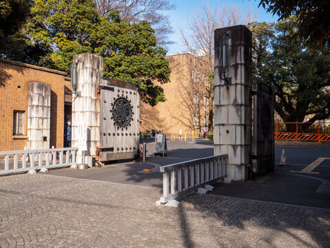 東京大学　農学部正門「農正門」