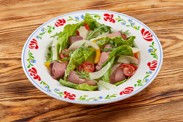 salad with beef and vegetables