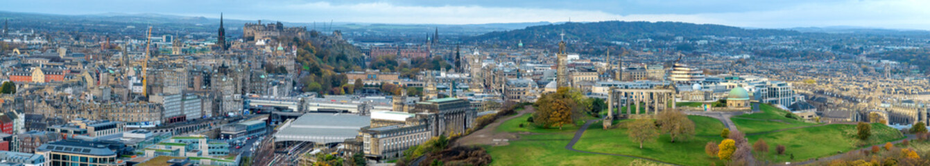 Fototapeta na wymiar Edinburgh, Scotland. Edinburgh city centre aerial view from Calton Hill showing Edinburgh Castle, Waverley train station and city centre of this historic Scottish city