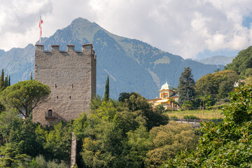 Pulverturm (Torre Polveriera - Powder tower) in Meran, South Tyrol, Südtirol, Trentino Alto Adige, Italy - obrazy, fototapety, plakaty