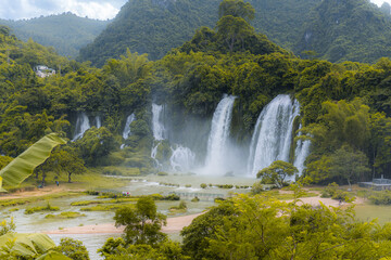 Detian and Ban Gioc waterfall along Vietnamese and Chinese boarder