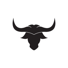 Obraz na płótnie Canvas Bull head logo vector icon illustration design