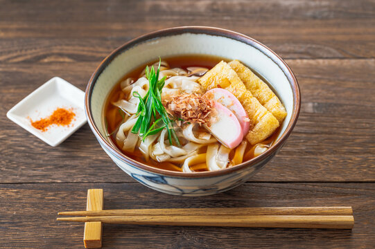 名古屋名物　きしめん
