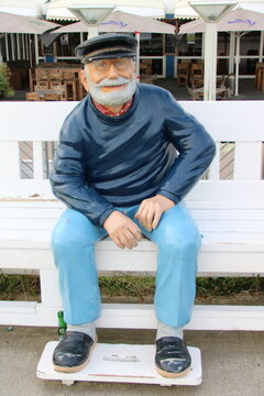 Figur Seemann auf der Strandpromenade Cuxhaven Duhnen