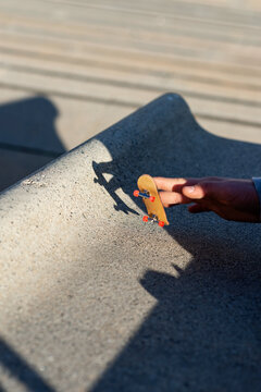 Obrázky "Finger Skateboard" – procházejte fotografie, vektory a videa 39 |  Adobe Stock