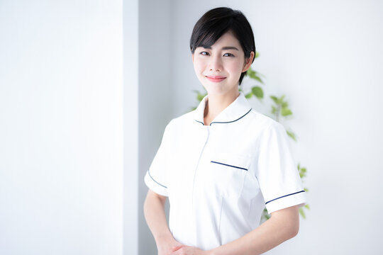 美容クリニックや医療系に勤める看護師さんのイメージ