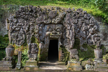 The entrance to the elephant cave 