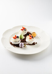 cake with cream and makorun