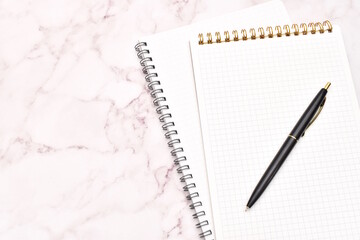 ペンとノート