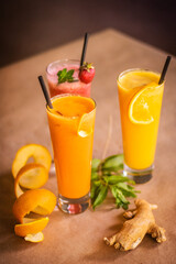 Refrescos de fruta, jugos de fruta, licuados de fruta, zumo de fruta.