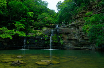 Fototapeta na wymiar 沖縄県西表島水落の滝